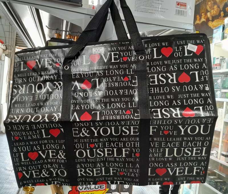 WOVEN BEACH BAGS