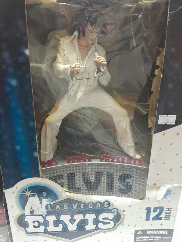 2004 McFarlane Toys Super Stage Figure Elvis Presley 3-Live In Vegas