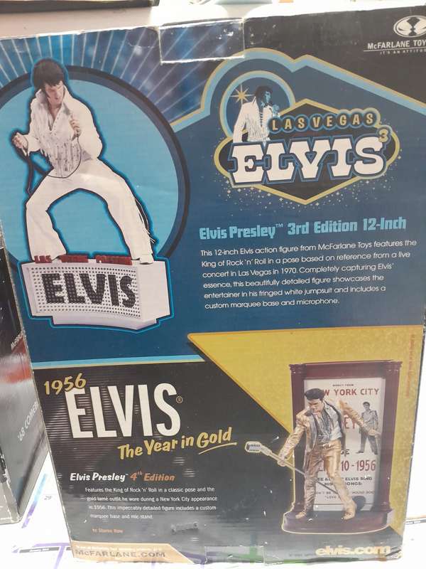 2004 McFarlane Toys Super Stage Figure Elvis Presley 3-Live In Vegas