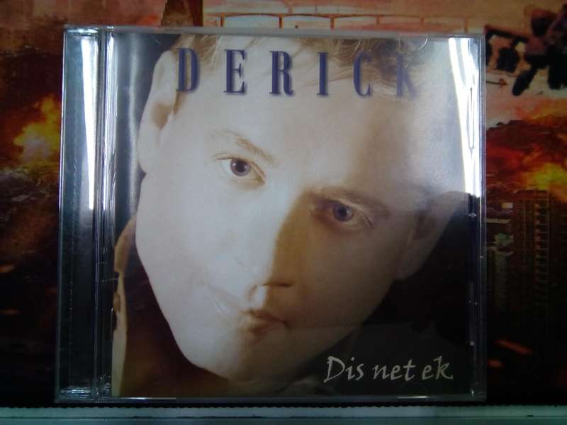 Derick - Dis net ek - ( BOX 1 )