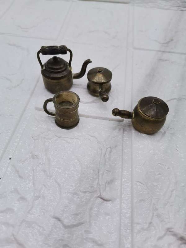 BRASS  TEMTATIONS 3CM ORNAMENTS ---REAL BRASS --ASSORTED JUGS