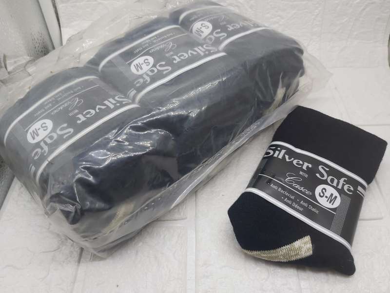 Silver Safe BLACK SMALL -MEDIUM - Anti Bacterial Socks