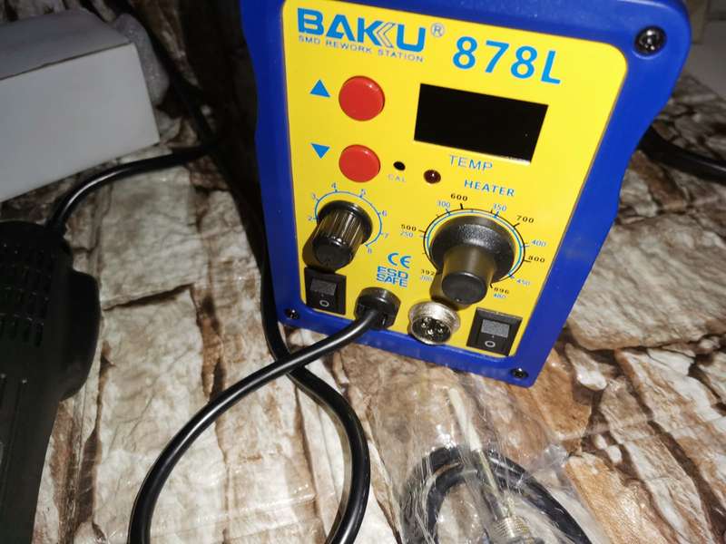 BAKU 858 HOT AIR SOLDER STATION