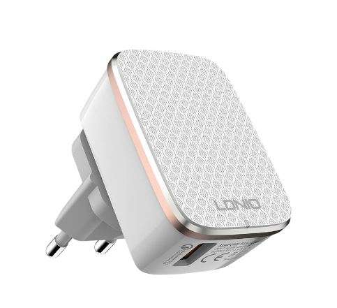LDNIO - A1204Q - Quick Wall Charger - with iPhone Cable