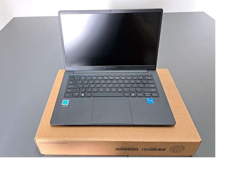 Asus Expertbook B1 B1403CVA 14 Laptop  i5, 16GB RAM, 512GB SSD, Win 11 Pro - OPEN BOX