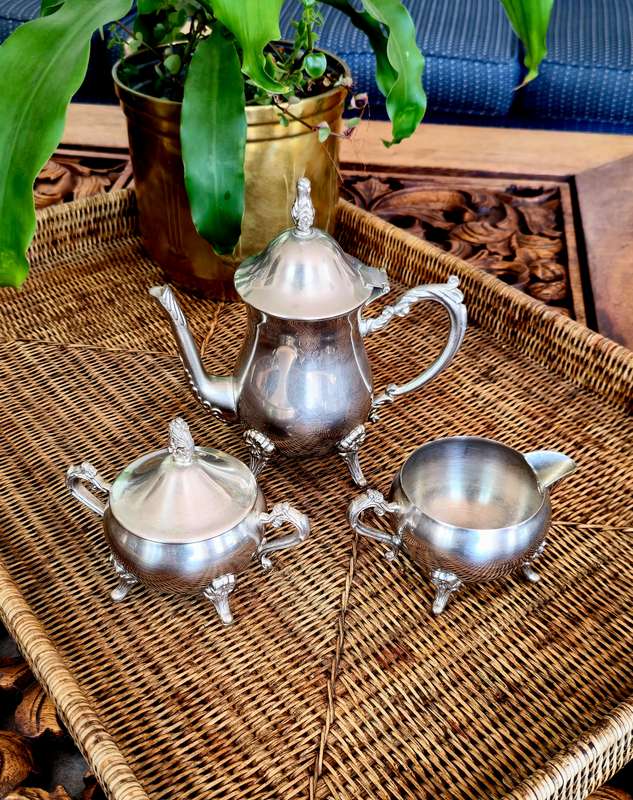 Exquisite Tea Set with Tea Pot Milk Jug & Sugar Bowl. Platted Silver.