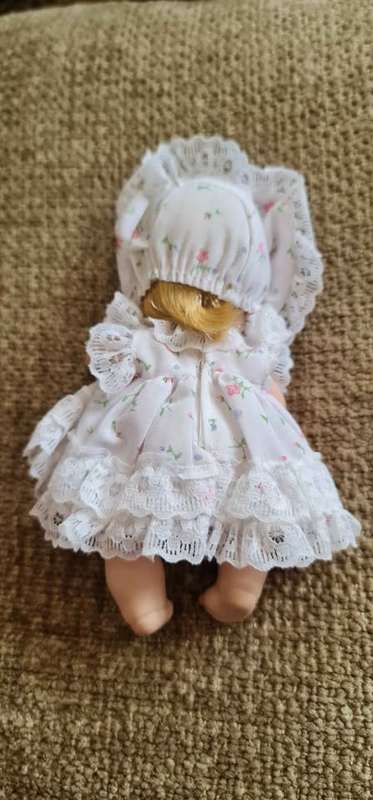 Porcelain Baby Doll. Vintage Effanbee Doll Company Porcelain.  The cutest little porcelain doll.
