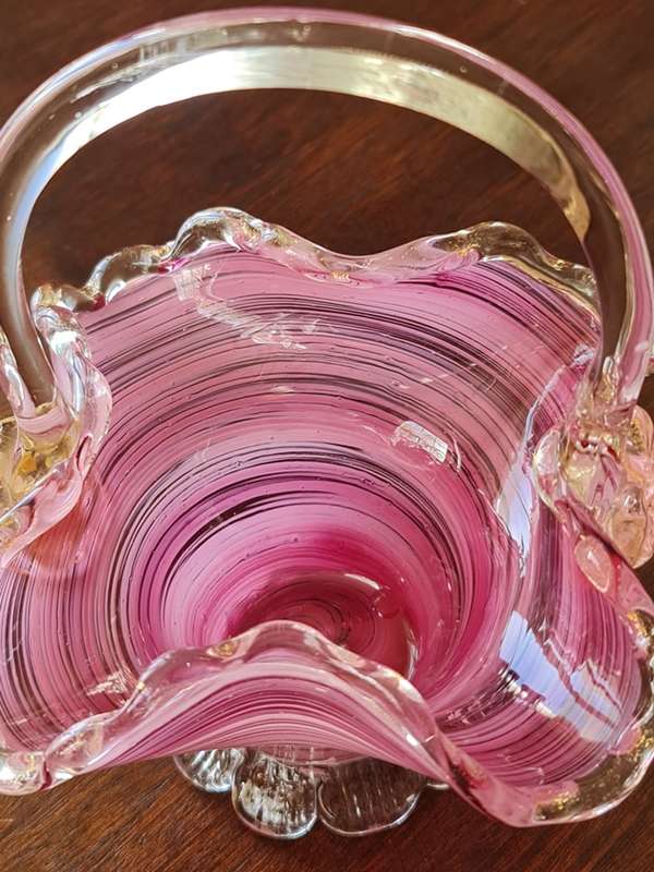 Murano Vintage Art Glass Basket Pink Swirl Petal feet base Gold fleck glass grapes on either side o.