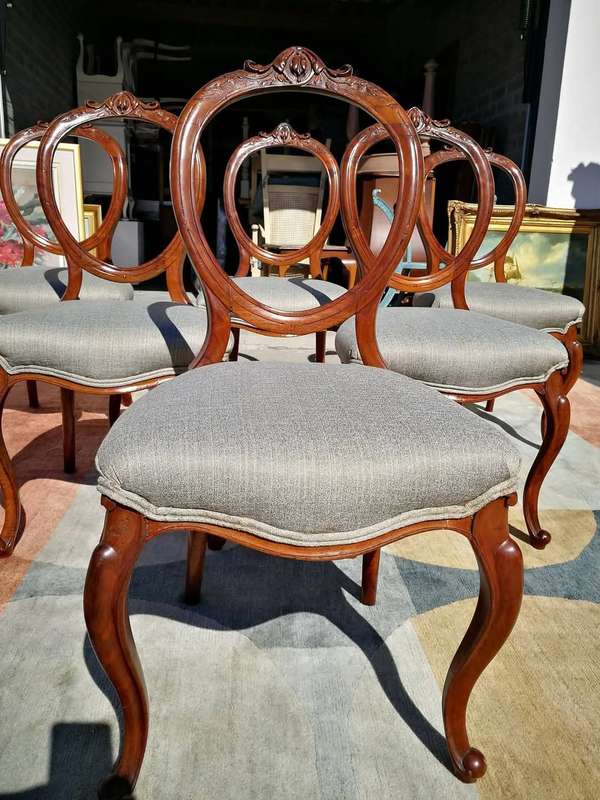 Set of 6 Antique Balloon Back Dining Chairs  Hand-Carved French Provincial Style