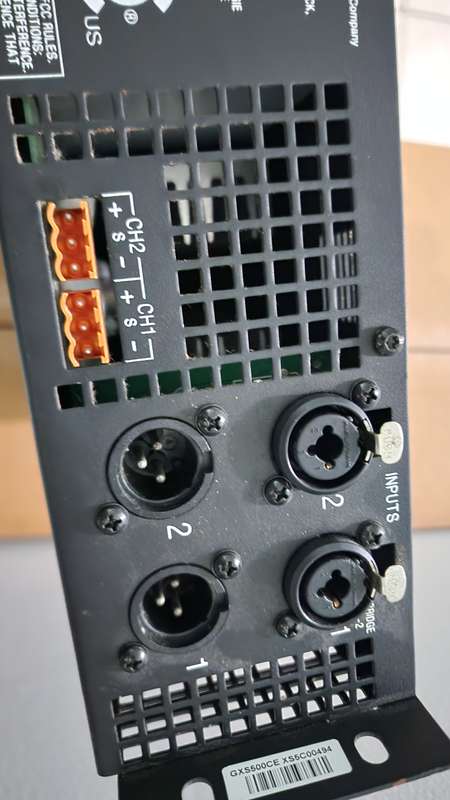Crown XS500 2-Channel Power Amplifier  *** Read Description - Protect Mode Fault ***