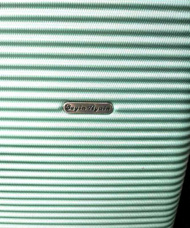 BeginAgain 3-Piece Green Hard Shell Luggage Set with Spinner Wheels, Lock & Ribbed Glossy Finish