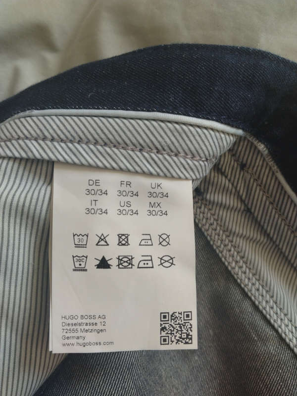 Hugo Boss Dark Blue Jeans (New)