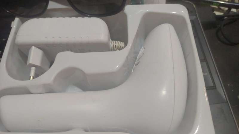 Hand Held Laser Hair Remover (IPL)