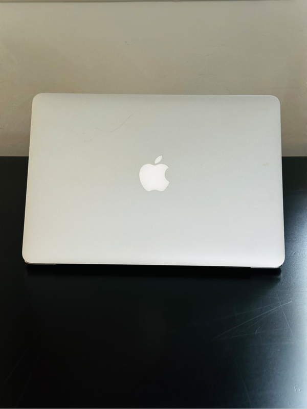 Apple Macbook Pro Retina A1502 i5-4278U 8GB RAM 128GB SSD 13"