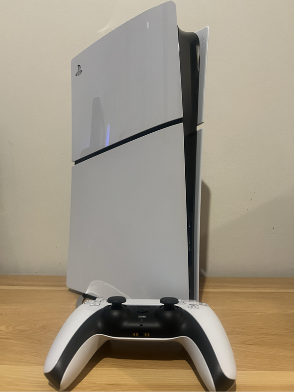 PlayStation 5 Digital Edition (PS5)
