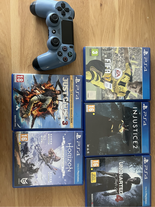 PS4 Uncharted 4 Edition