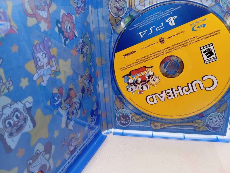 Cuphead (PS4)  Fast shipping