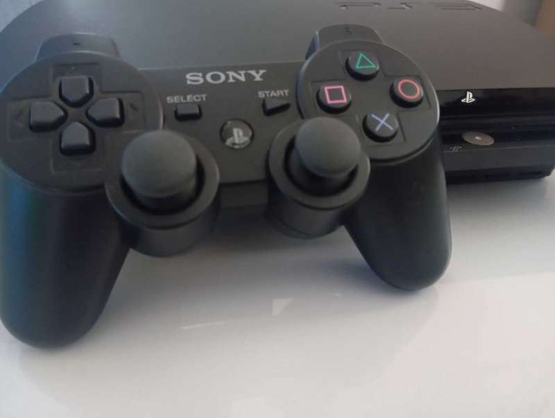 PS3 Slim 500gb 50+ Games