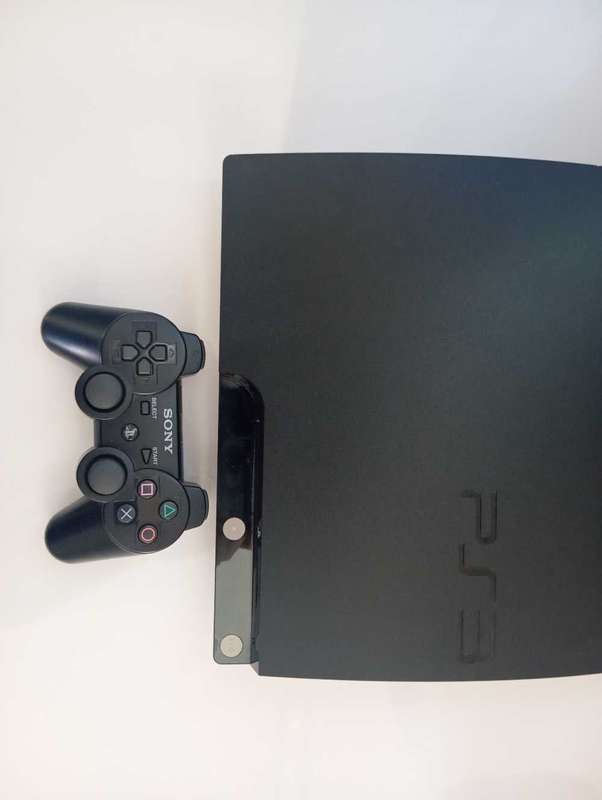PS3 Slim 500gb 50+ Games