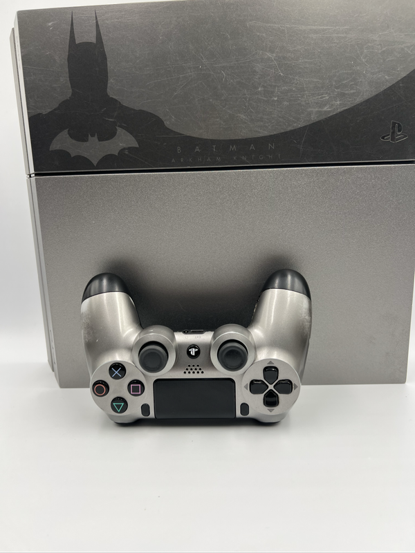 PS4 Batman Limited Edition  Console + 2 Games