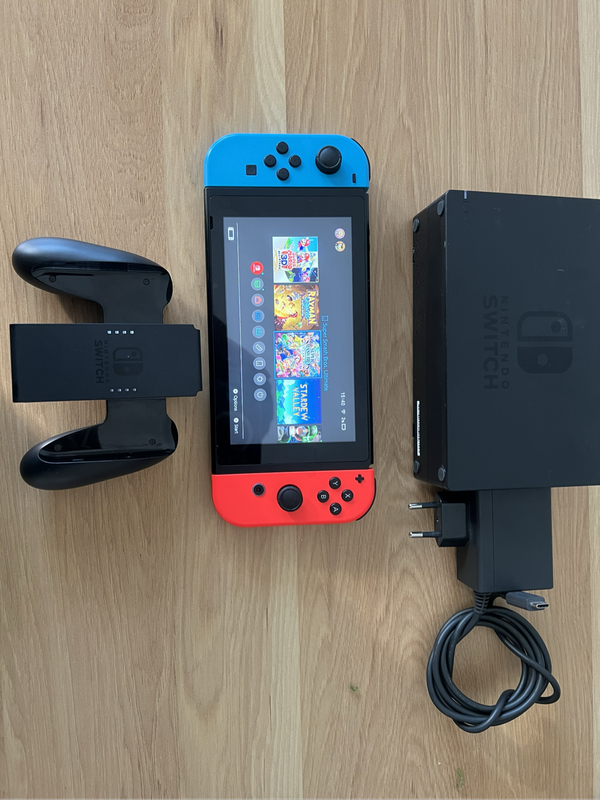 Nintendo Switch Console