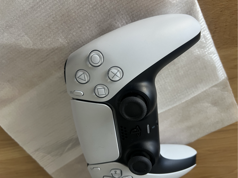 PlayStation 5 DualSense Wireless Controller  White