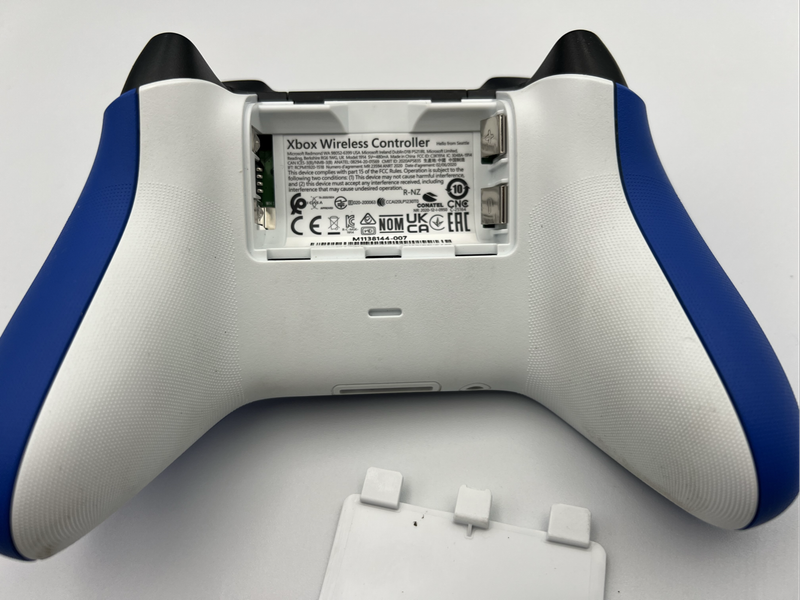 Xbox Series S/X Shock Blue Wireless Controller