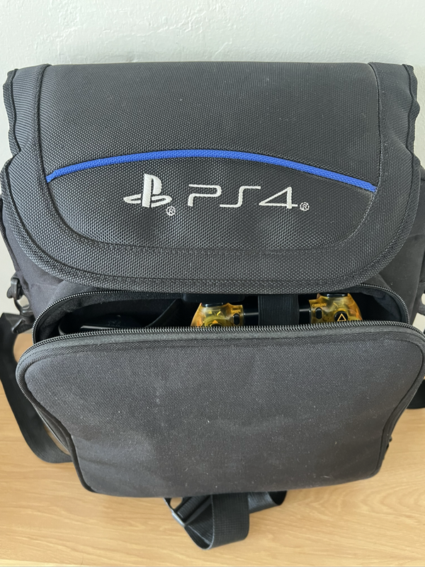 PS4 Pro Death Stranding Limited Edition + Bag + Game