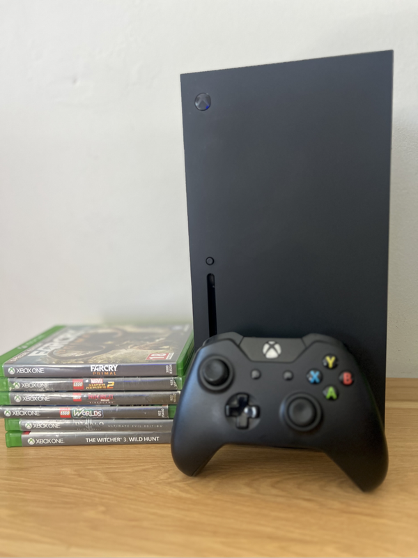 Xbox Series X 1TB + 6 Games + Controller  Bundle Deal
