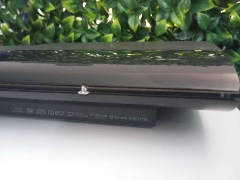 PS3 500GB SUPER SLIM CONSOLE + 5 GAMES VERY GOOD CONDITION FAST SHIPPING