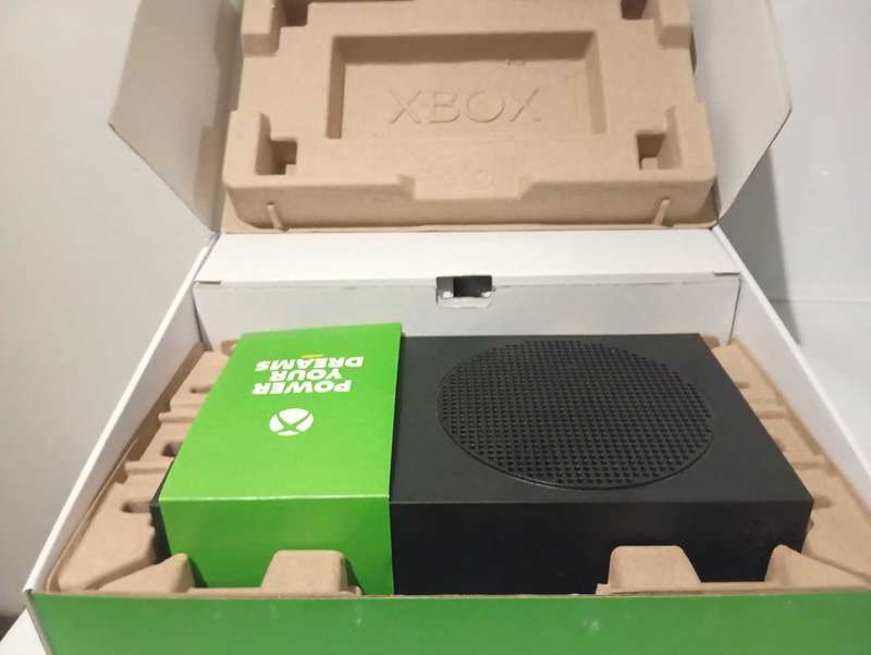 Xbox Series S 1TB Carbon Black Edition Great Condition  Fast shipping