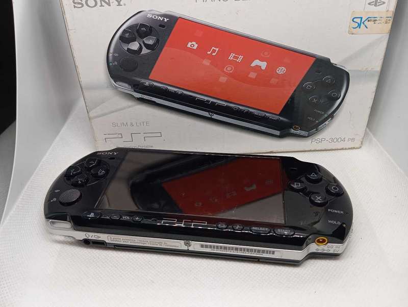 PSP 3004 Console Load with 50 games + Original Box | Fast Shipping