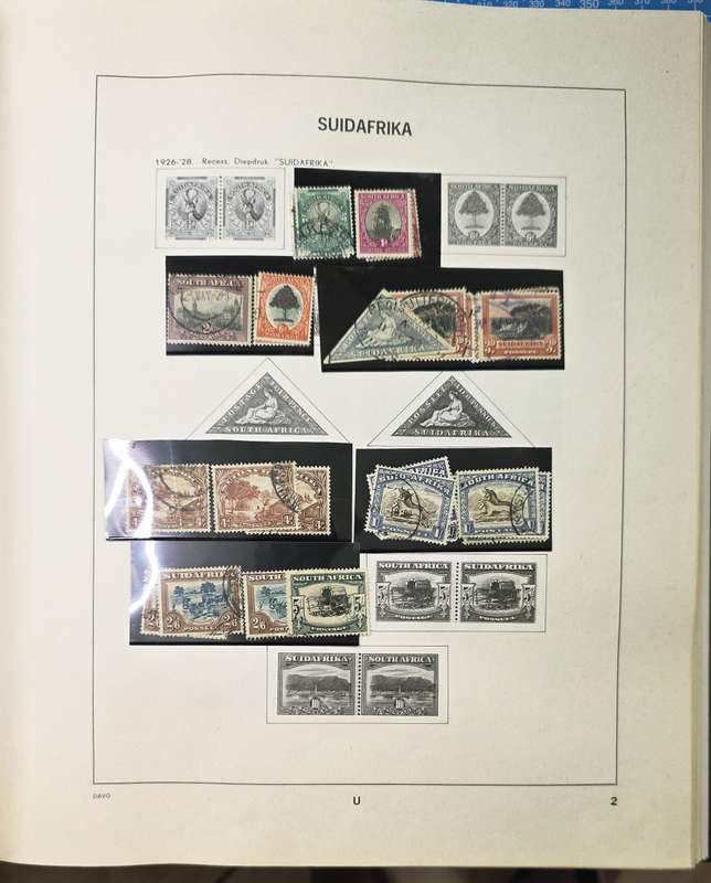 Davo Stamp Album: RSA 1910-1987 (Pre-printed for Hinges) - Album still good with some sets.