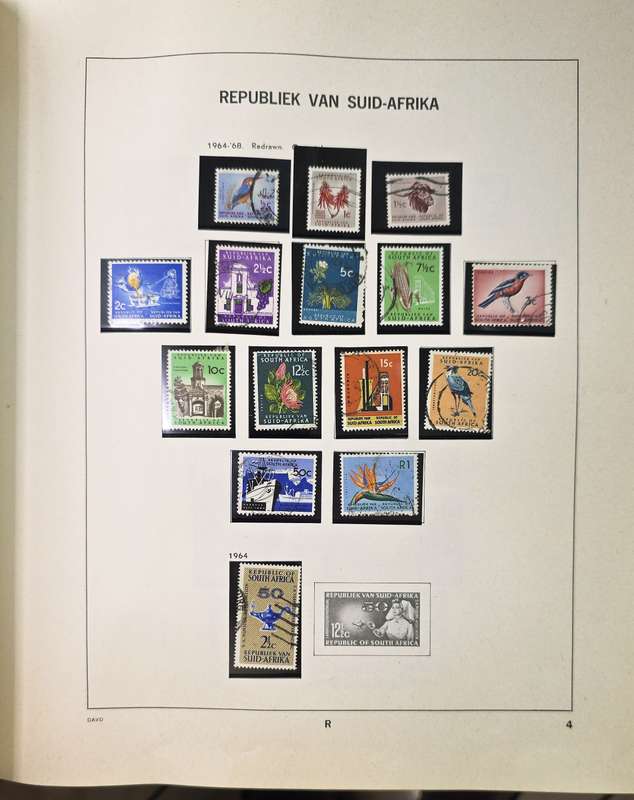 Davo Stamp Album: RSA 1910-1987 (Pre-printed for Hinges) - Album still good with some sets.