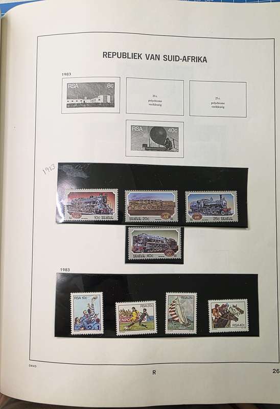 Davo Stamp Album: RSA 1910-1987 (Pre-printed for Hinges) - Album still good with some sets.