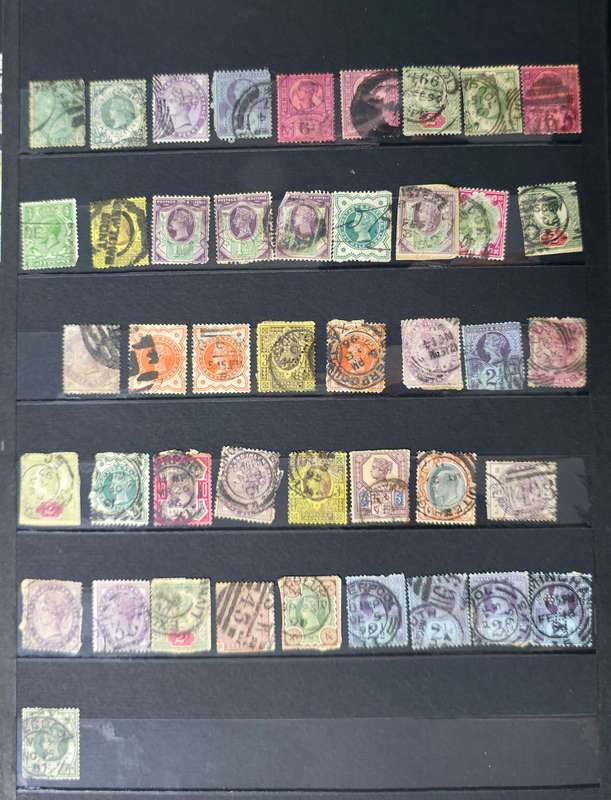 Stock Book: Old 30 black page/60 sides with Used UK Mix. Very nice with Finds Possible
