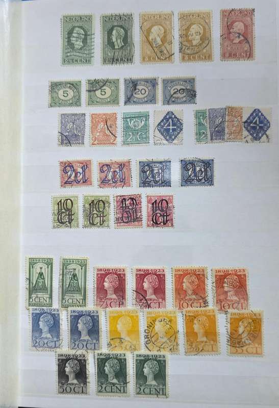 KeK Stock Book: 8 Page/ !6 Sides White with Early Netherlands - Used: Finds Possible!