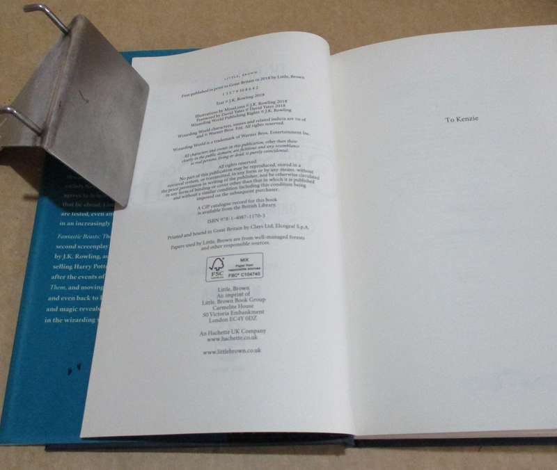 JK Rowling Fantastic Beasts-The Crimes of Grindiwald The Original Screenplay