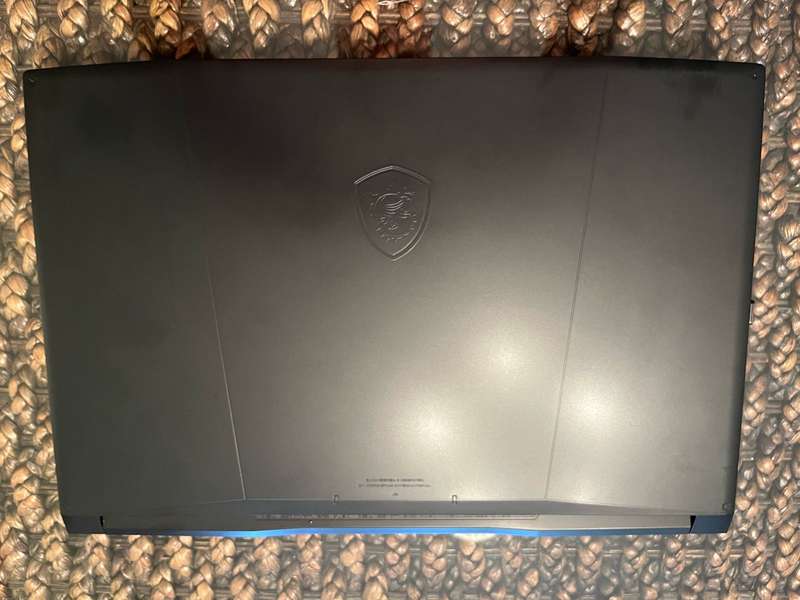 MSI Katana 17 B12UDXK Gaming Laptop
