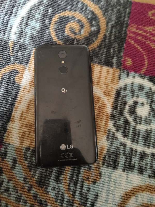 LG Q7 (demo)