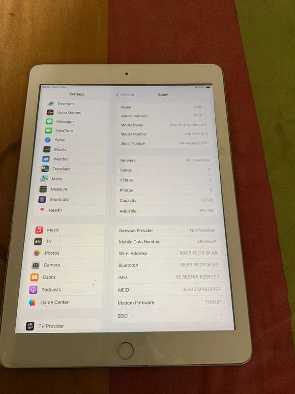 iPad gen6