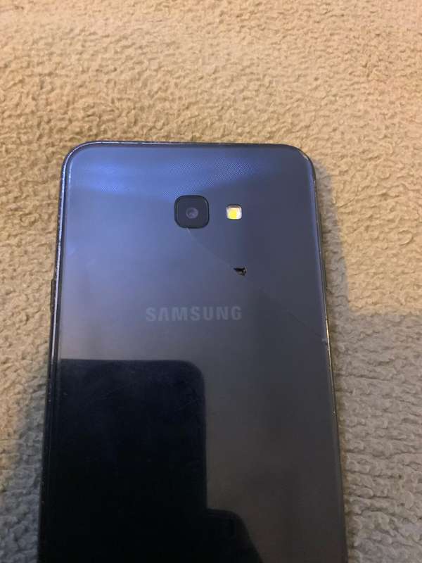 Samsung j4 plus