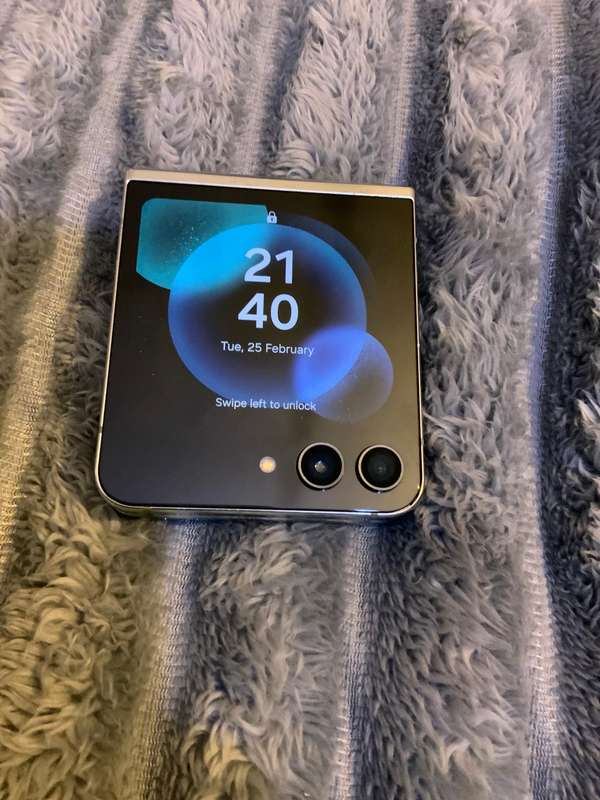 Samsung flip5