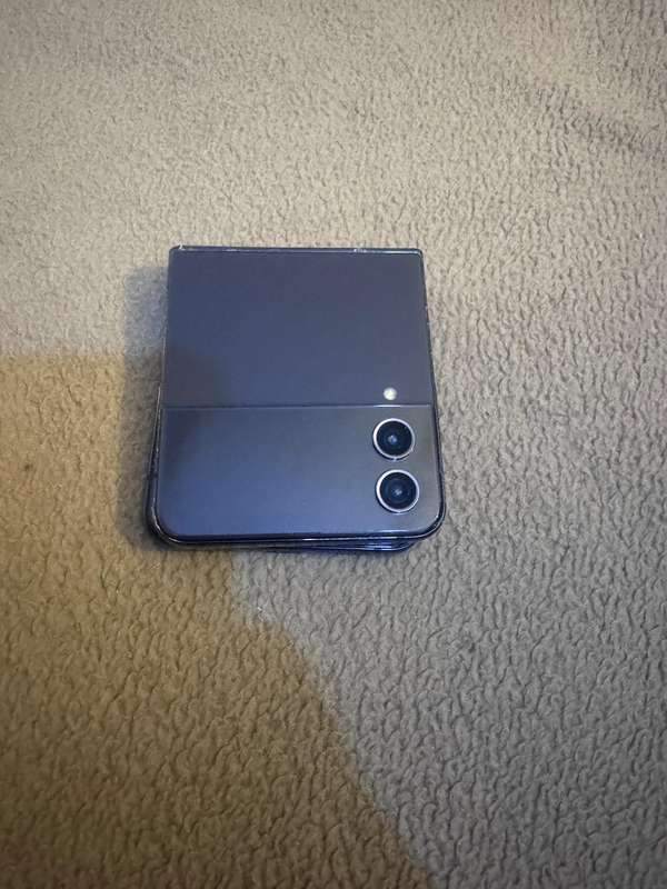 Samsung flip4