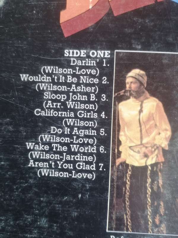 THE BEACH BOYS (LIVE IN LONDON) - VINYL IN VERY GOOD COND. - SEE BELOW FOR INFO.