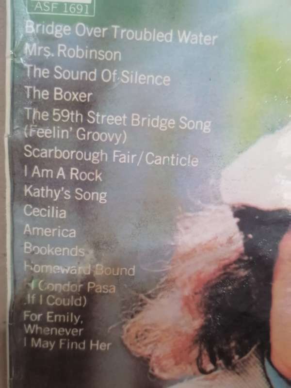 Simon and Garfunkel's greatest hits, vinyl very good.