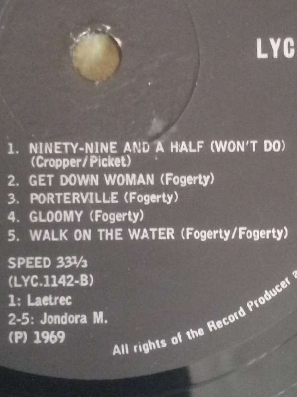 CREEDENCE CLEARWATER REVIVAL - VINYL IN VERY GOOD COND. - SEE BELOW FOR INFO.
