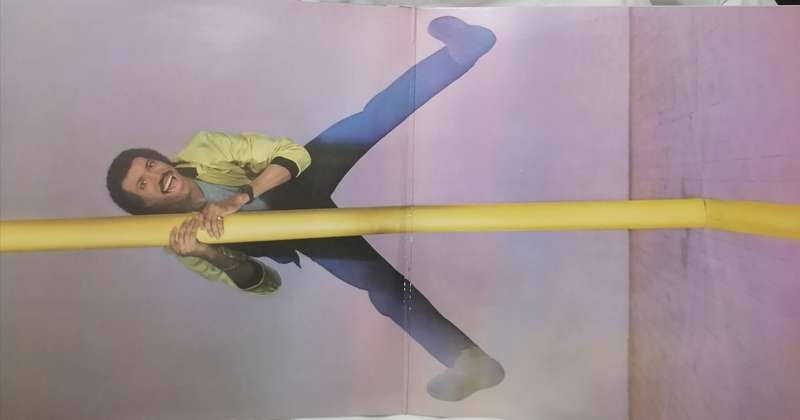 LIONEL RICHIE (CAN'T SLOW DOWN) - VINYL IN VERY GOOD COND. - SEE BELOW FOR INFO.