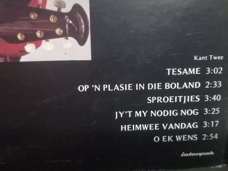 Sias Reinecke en Joanna Field, Want ons is Bymekaar,  Vinyl in very good condition .