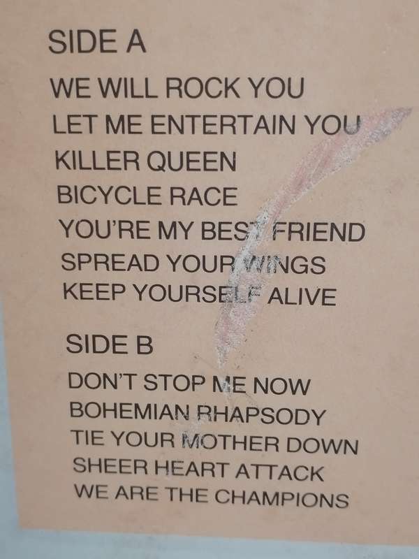 Queen live, vinyl.